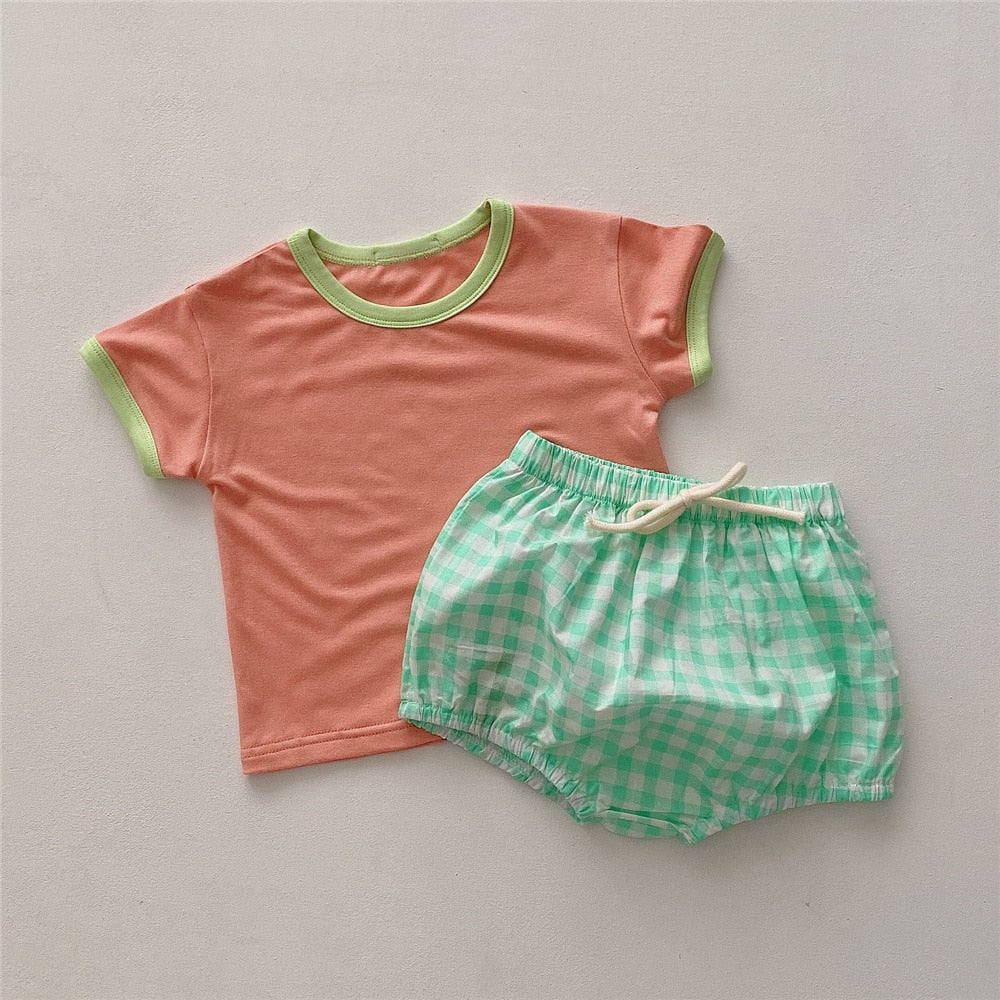 Baby Boys Solid T-shirt+Checked Shorts Set